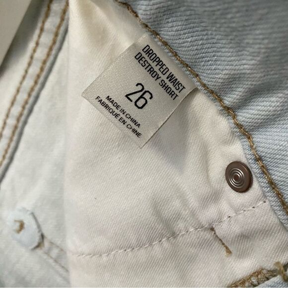 Urban Outfitters BDG Drop Waist Destroy Denim Shorts Size 26 NWT - Picture 3 of 7